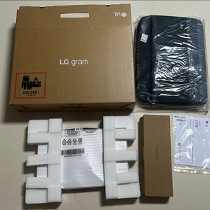 [미개봉]새제품 LG gram 화이트 15Z90S-GP56ML 이미지