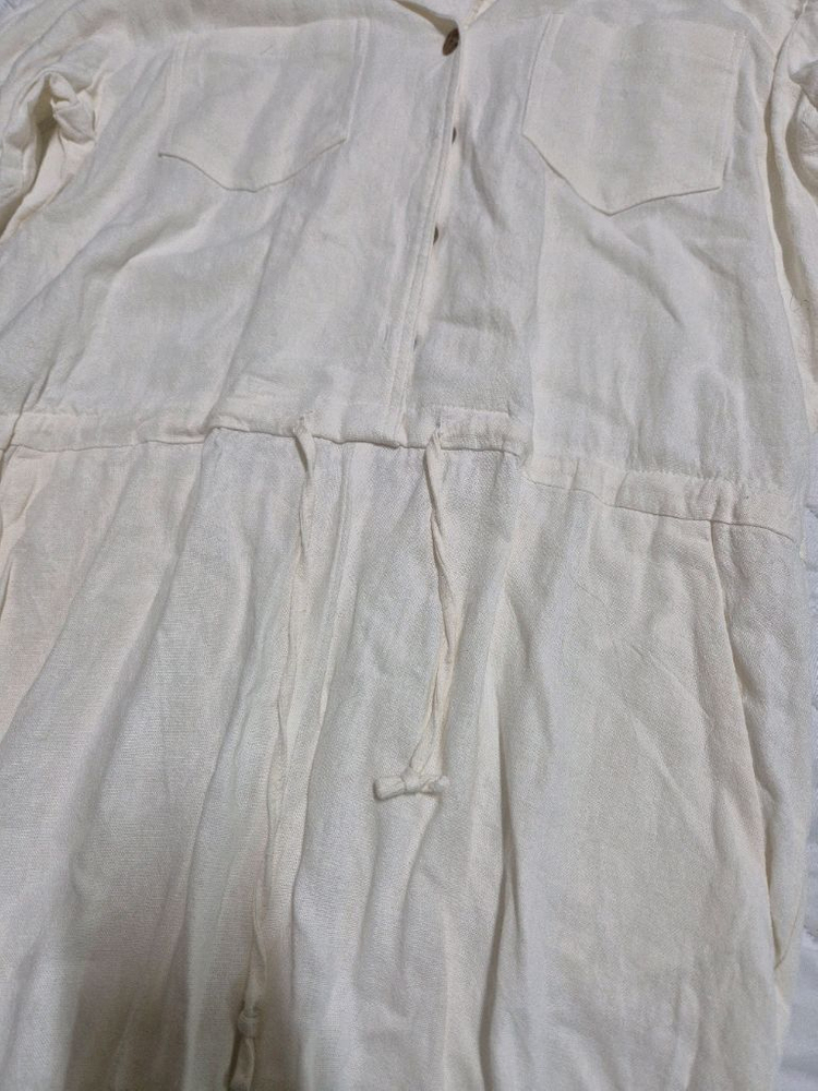 아뜨와 atoi 아이보리 린넨 점프수트 이미지