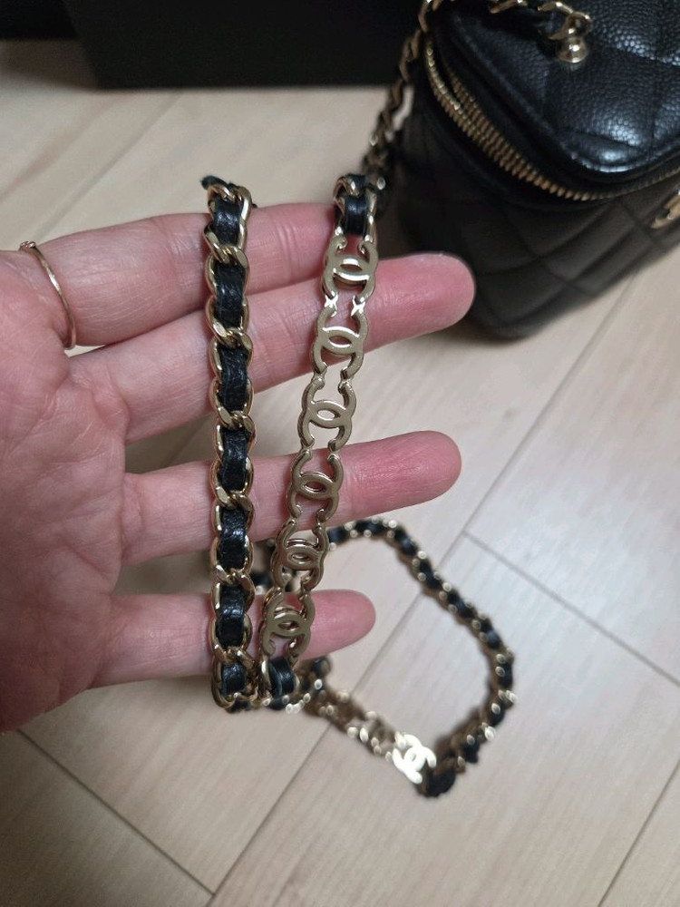 샤넬 베니티 정품 이미지