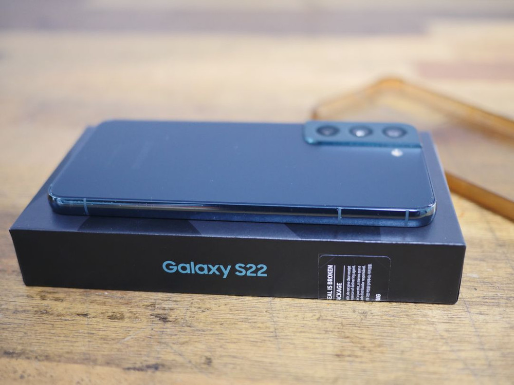 삼성 갤럭시 S22 그린색상 256GB 중고 공기계 풀박스--5
