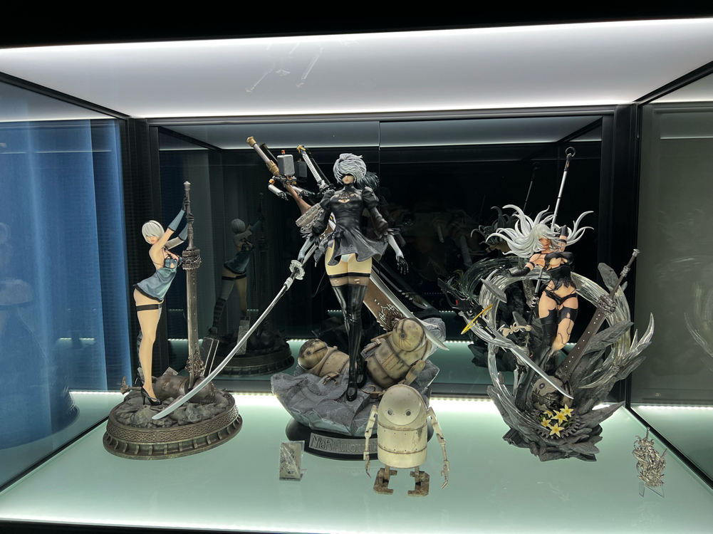 마이뮤지엄 7002스테츄 장식장 팔아요~--3