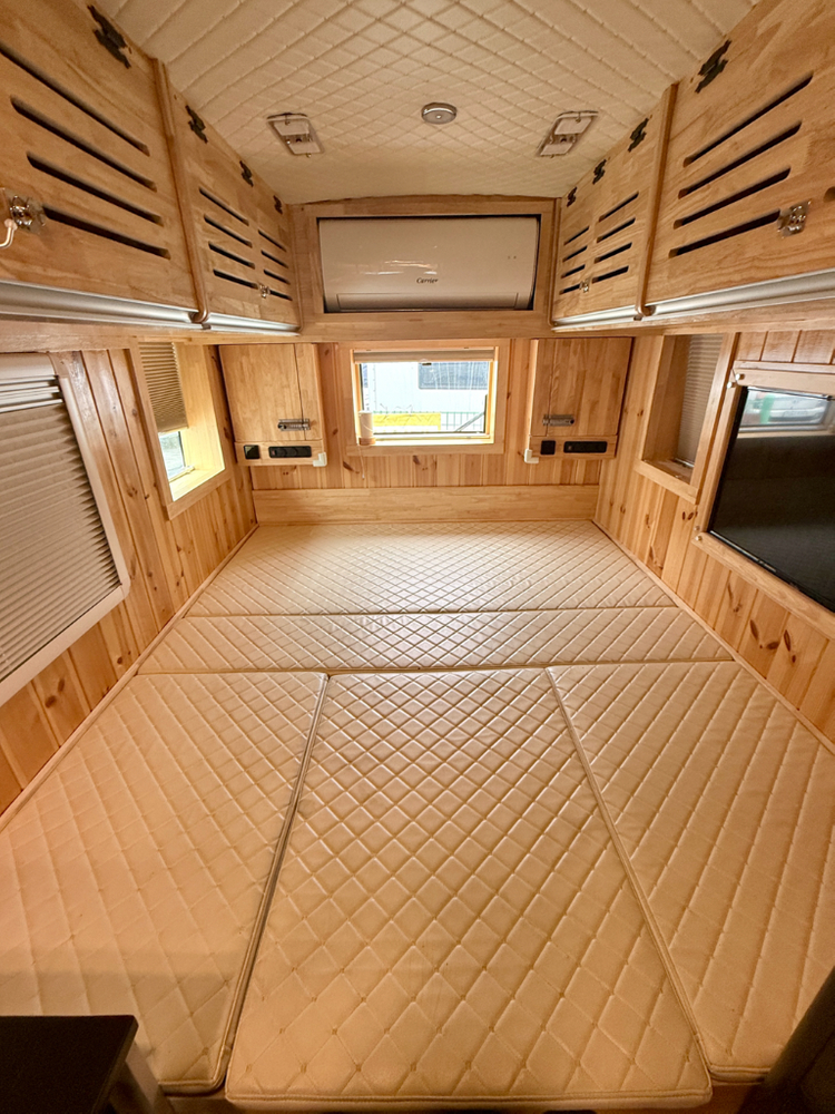 뉴카운티 롱바디 캠핑카 4인승--7