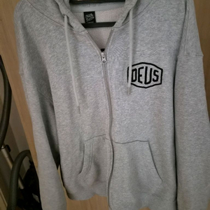 데우스엑스마키나 서울 후드집업 급처합니다
