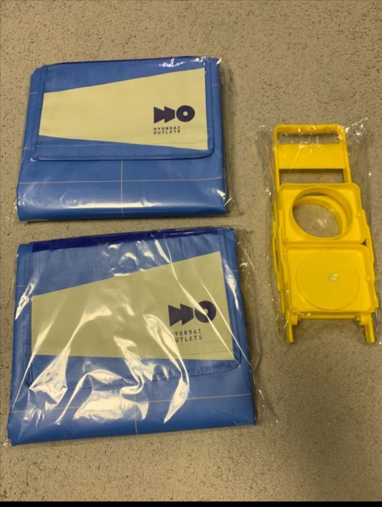 서울 피크닉 돗자리 컵캐리어 이미지