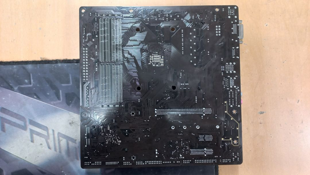 기가바이트 B450 AORUS M 메인보드 팝니다.--2