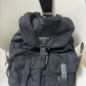 프라다 미디엄 리나일론 백팩