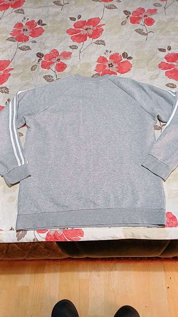 아디다스 기모맨투맨 실측110 가슴60 기장75 이미지