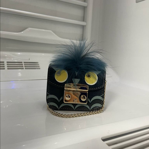 새상품) Furla 훌라 몬스터백 마이크로백 미니백