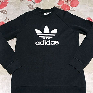 아디다스 맨투맨 95 가슴52 기장70 이미지