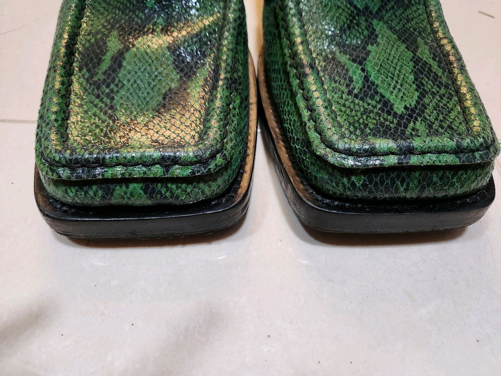 마틴로즈 그린 뱀피 뮬 유일매물 이미지