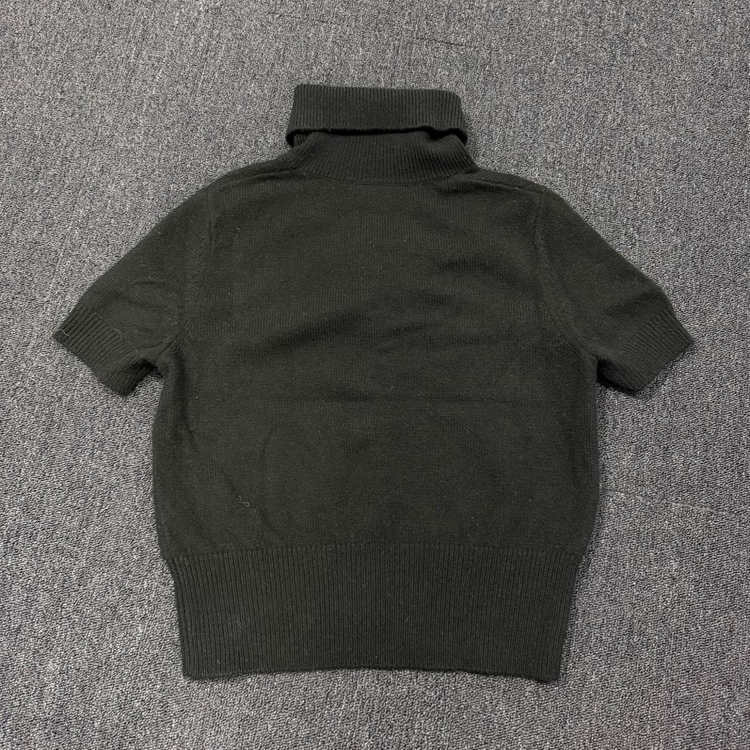 디젤 컷아웃 로고 터틀넥 니트 반팔--5