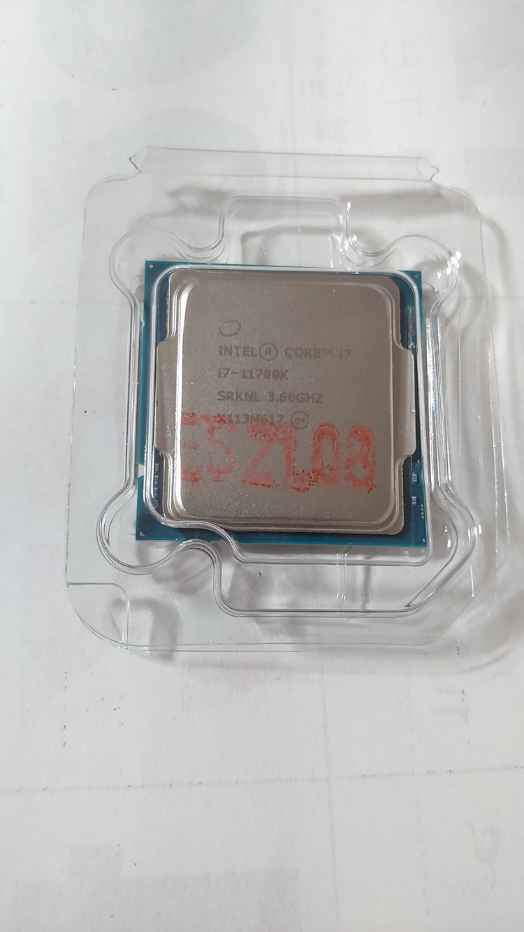 인텔 i7 11700K CPU,DDR4램 8Gx2,SSD 세트 팝니다.. 이미지
