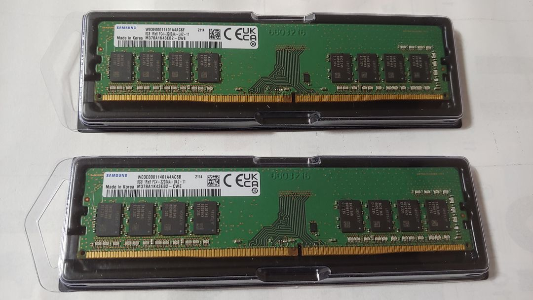 인텔 i7 11700K CPU,DDR4램 8Gx2,SSD 세트 팝니다.. 이미지