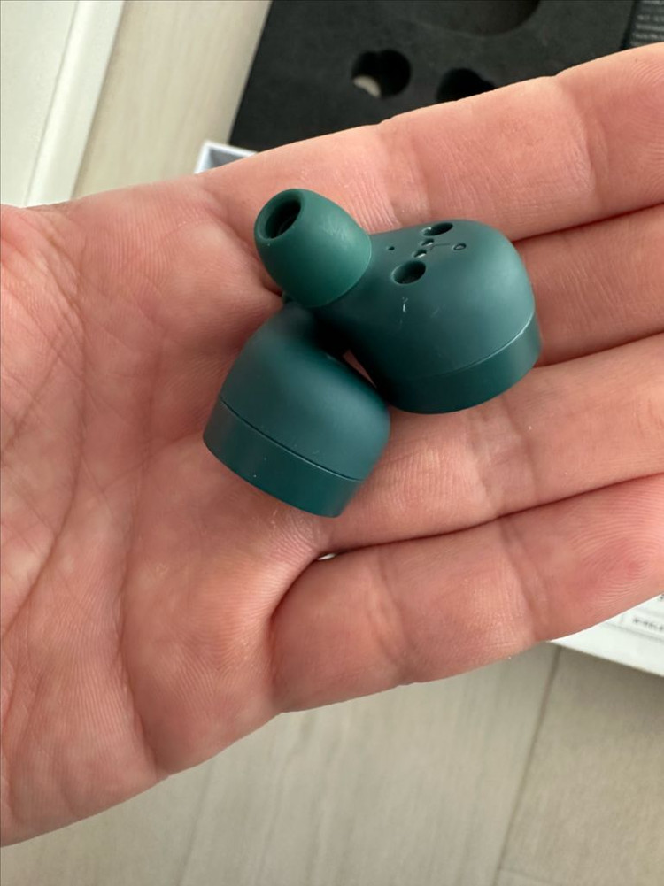 뱅앤올룹슨 베오플레이 E8 3.0--1