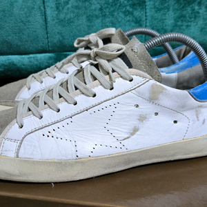 골든구스 리미티드 에디션 42사이즈.