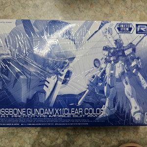 반다이 엑스포한정 RG 크로스본 X-1 클리어 컬러 판매 합니다.