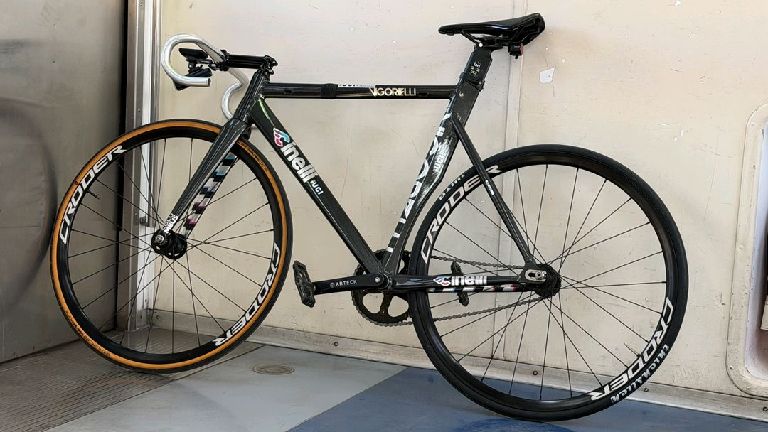 치넬리 비고렐리 레인보우 이미지