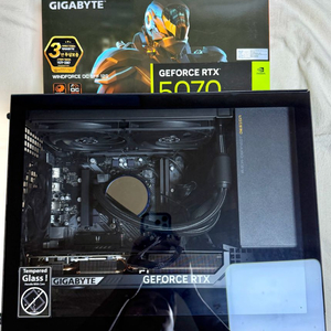 고사양 데스크탑 (9600x, 5070, 32g)