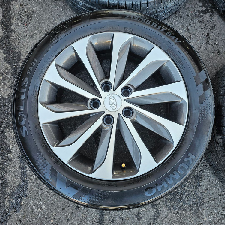 #YF소나타 브릴리언트 17인치 휠타이어 팝니다.215 55 17 이미지