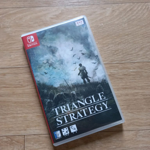 닌텐도 스위치 트라이앵글 스트래티지 팝니다