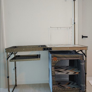 접이식 캠핑 키친 테이블 카즈미