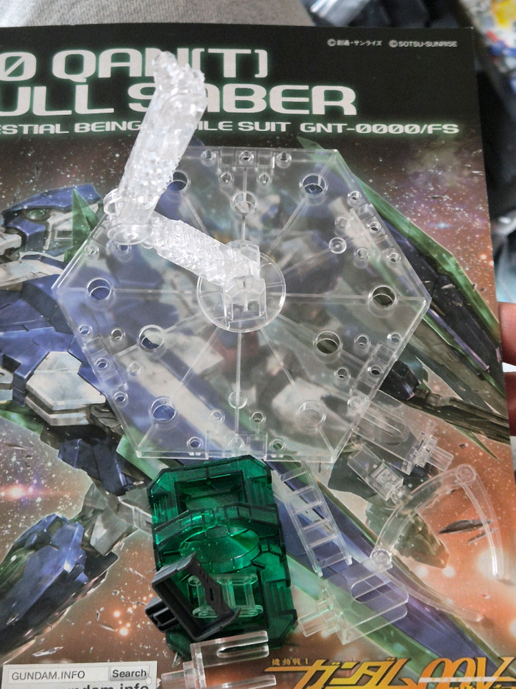 유광 마감 (최상) 더블오 퀀터 풀세이버 건담 반다이 프라모델 건프라--4