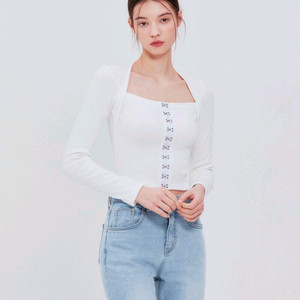 [판매완료] 낫유어로즈 Hook square top