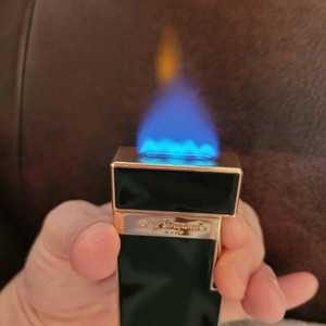 [새상품급,풀세트] 듀퐁라이터 신형 터보 ca025002 비기 블랙 래커 골드 쌍불 터보 듀퐁 라이타