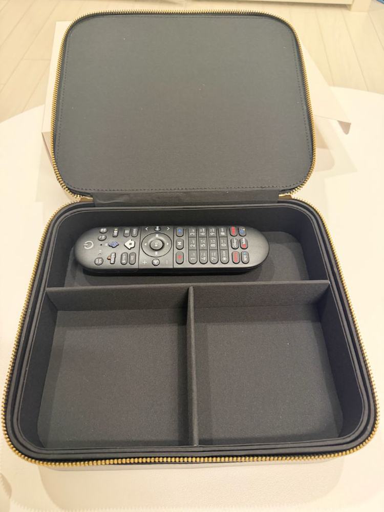 샤넬 뷰티 가죽 케이스 블랙 새상품 이미지