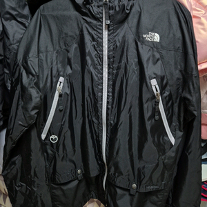 노스페이스 스팁테크 바람막이(M)
