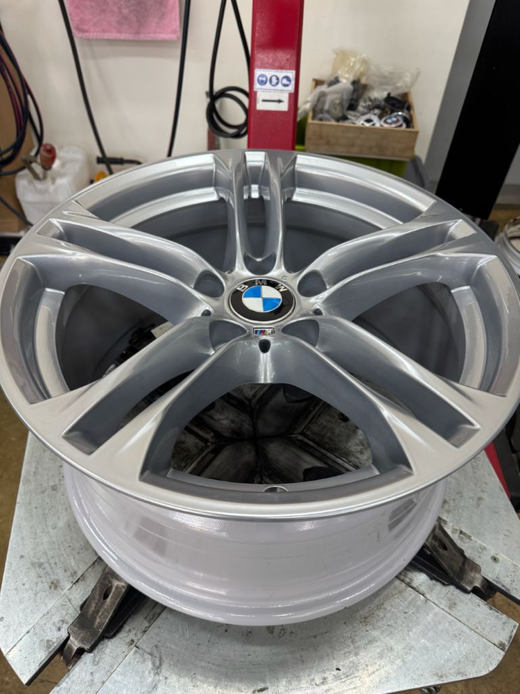 BMW 613m f10 5시리즈 18인치 정품휠+신품타이어 팝니다--6