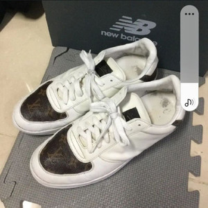 루이비통 모노그램 리볼리스니커즈 7 2/1 이미지