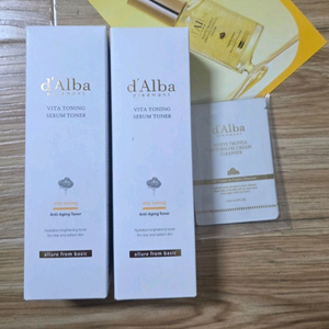 달바 비타 토닝 세럼 토너 180ml