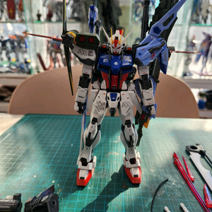 MG 퍼펙트 스트라이크 건담