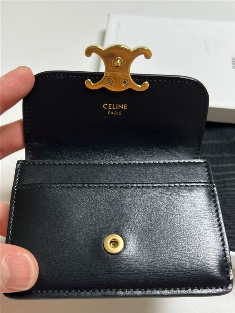[정품] 셀린느 카드지갑 샤이니 카프스킨 플랩 카드 홀더 블랙 이미지