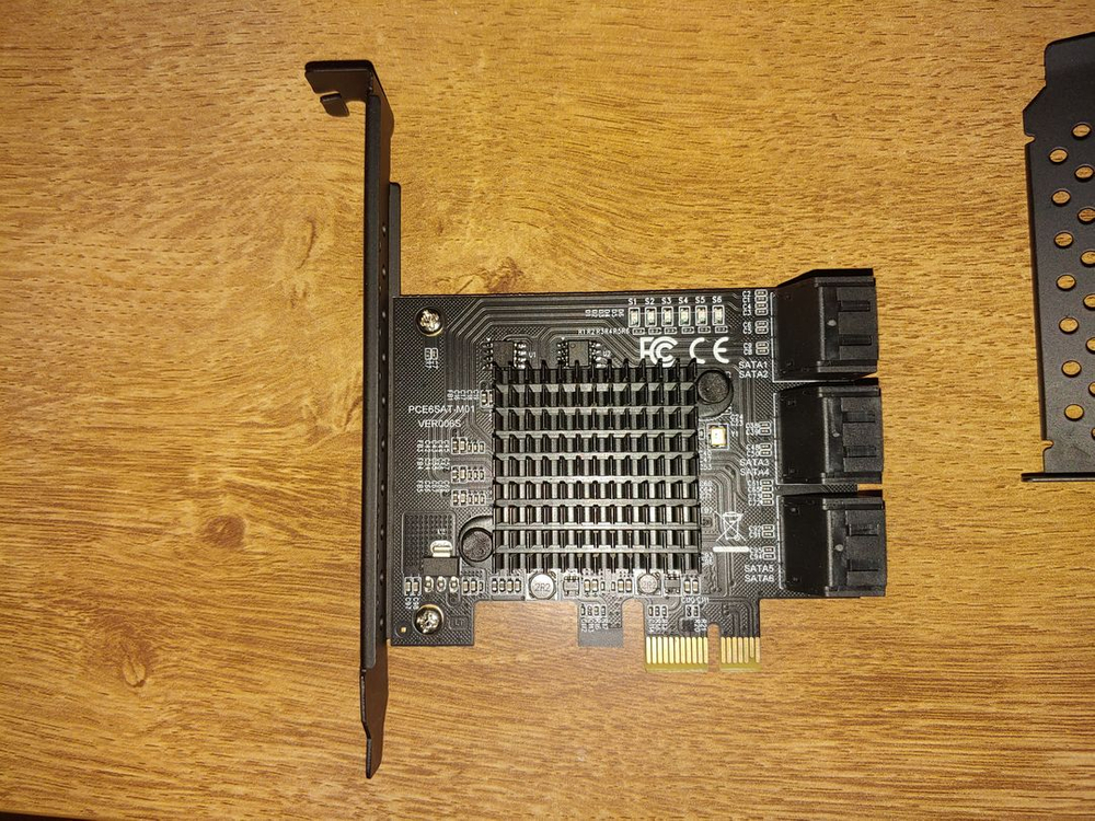 SATA3.0 (6Gbps) 6포트 확장 카드(PCIe x1) PCE6SAT-M01 (PCI to SATA) 이미지