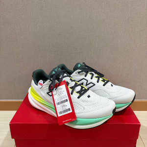 280 뉴발란스 1080v15 2e 새상품