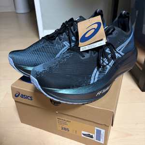 285 아식스 메가블라스트 새상품