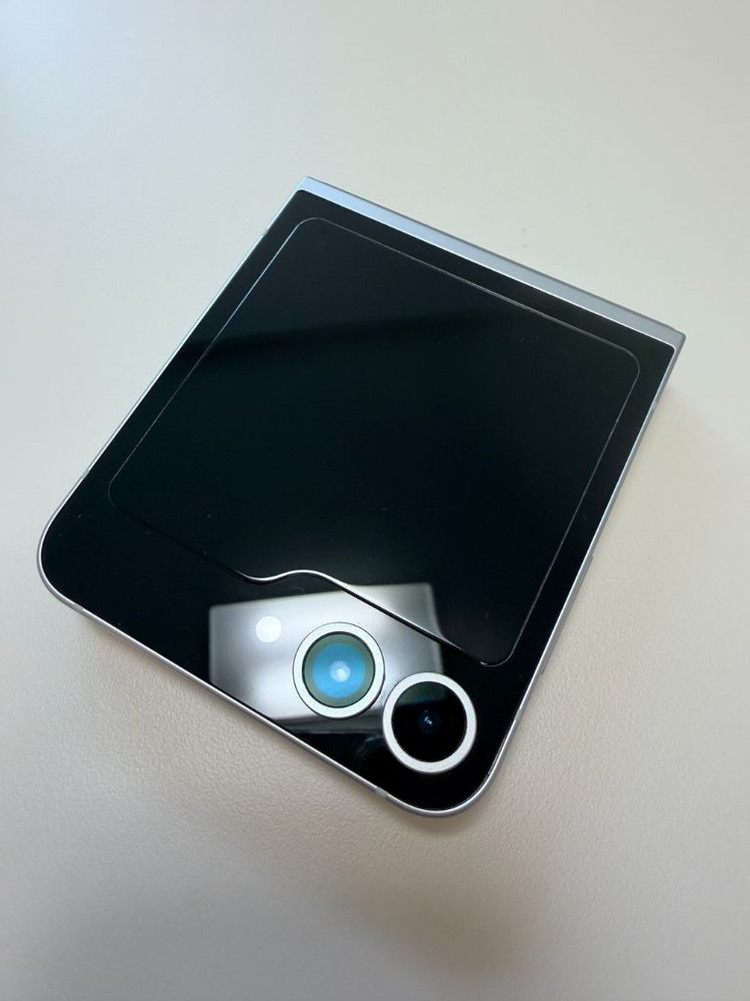 갤럭시플립6 256 화이트--10