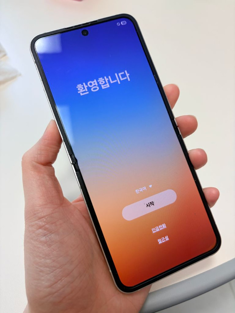 갤럭시플립6 256 화이트--8