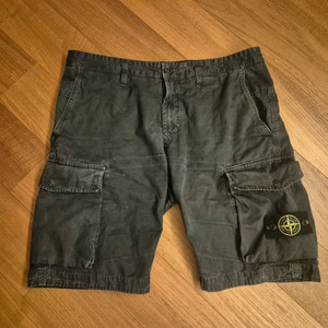 스톤아일랜드 20ss 버뮤다 카고 반바지 블랙 34