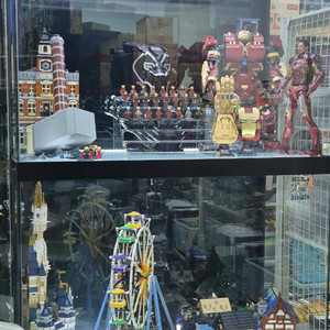 마이뮤지엄 7002 스테츄 장식장