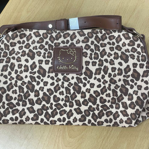 (레어템)헬로키티 레오파드 호피 가방 크로스백 미개봉 새상품