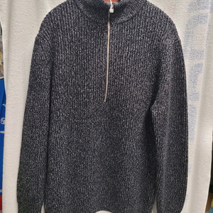 COS 하프넥 니트 반집업 남성 EUR M