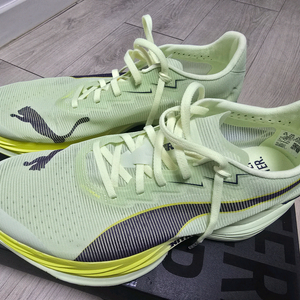 푸마 패스트알3 275mm 8km착용 민트급