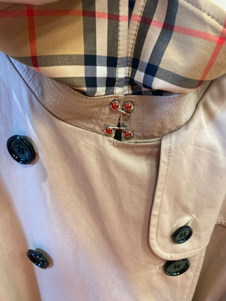 [정품]버버리 EGREMONT 트렌치--2