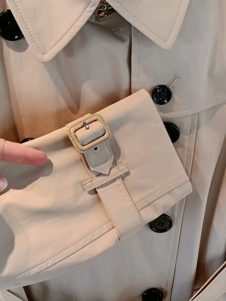 [정품]버버리 EGREMONT 트렌치--4