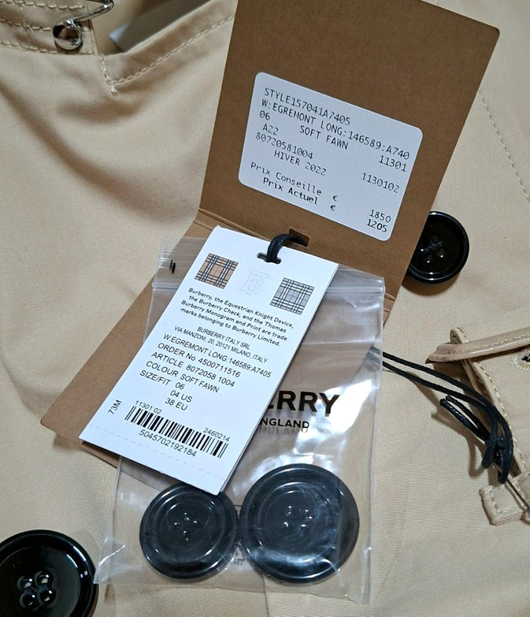 [정품]버버리 EGREMONT 트렌치--7