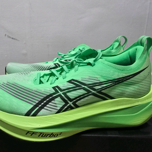 아식스 메가블라스트 275mm 25km착용