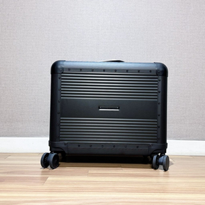 [로우로우] R 트렁크 알루미늄 캐리어 ep.2 (17인치/50리터/스텔스블랙)